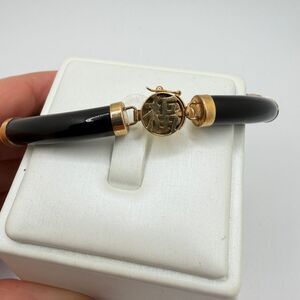Vintage stamped 14kt yellow gold, and onyx "tube" bracelet!